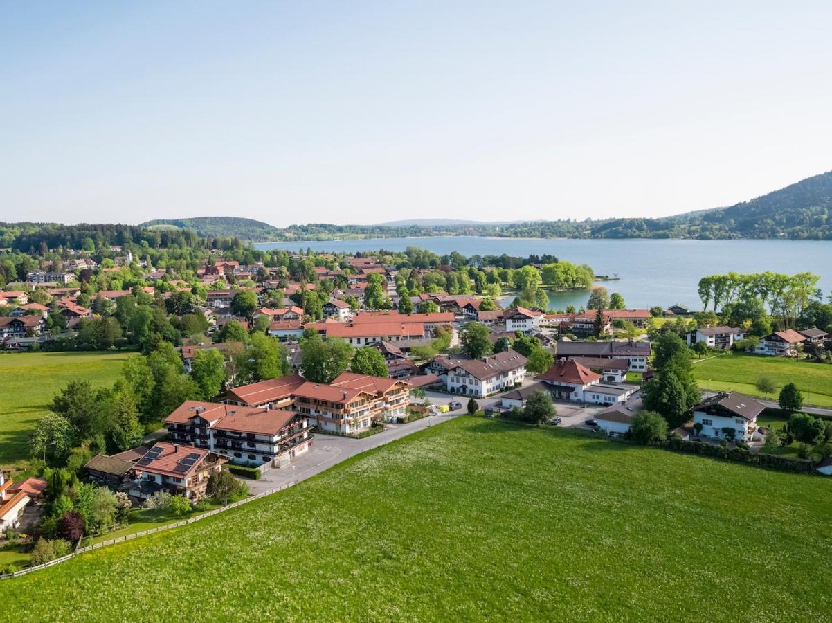 Homeoffice Und Auszeit Zu Zweit Am See By Stayfritz Bad Wiessee Luaran gambar